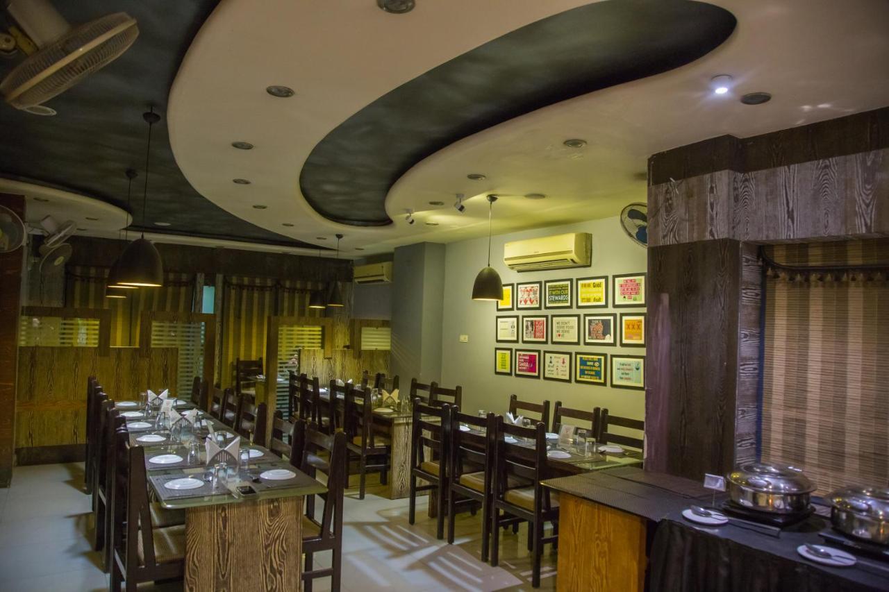 Royal Inn Ουνταϊπούρ Εξωτερικό φωτογραφία